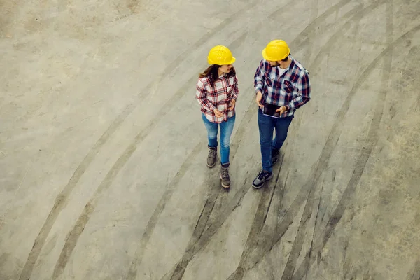 Aerial View Two Managers Walking Factory Talking Business — Stock Photo, Image