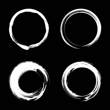 Siyah arkaplanda beyaz çirkin boya fırçası çemberleri