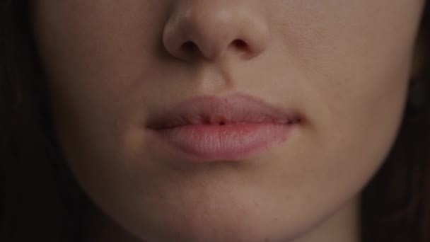 Wow Emoție Gest Aproape Șoc Expresia Facială Împușcat Mișcare Lentă — Videoclip de stoc