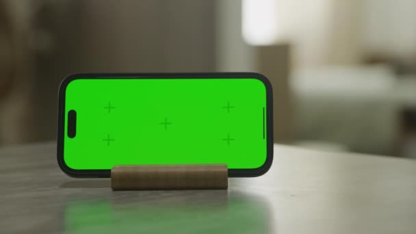 Kering Vízszintes Körül Okostelefon Zöld Képernyővel Chroma Kulcs Okostelefon Mockup — Stock videók
