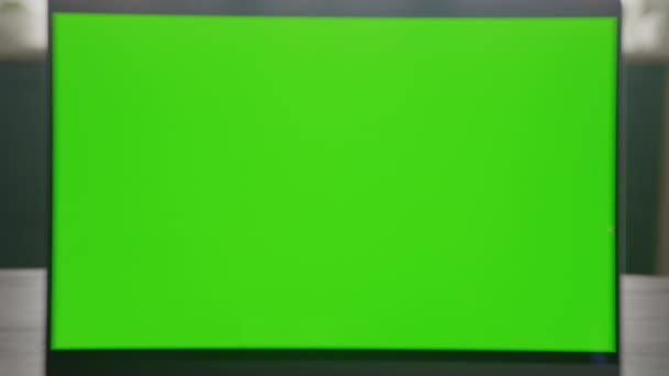 Szybki Zoom Out Laptop Green Screen Fly Out Chroma Key — Wideo stockowe