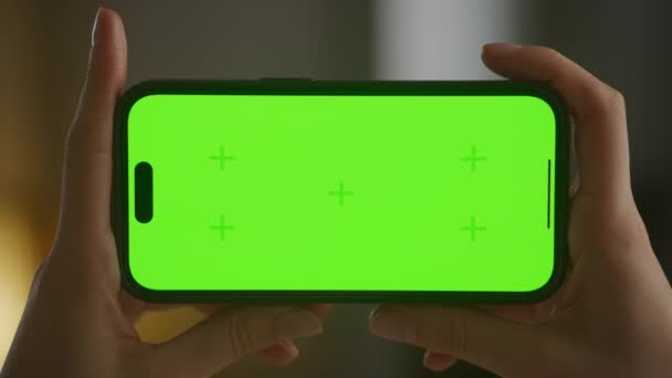 Smartphone Layar Hijau Modern Horisontal Tutup Telepon Cerdas Kunci Chroma — Stok Video