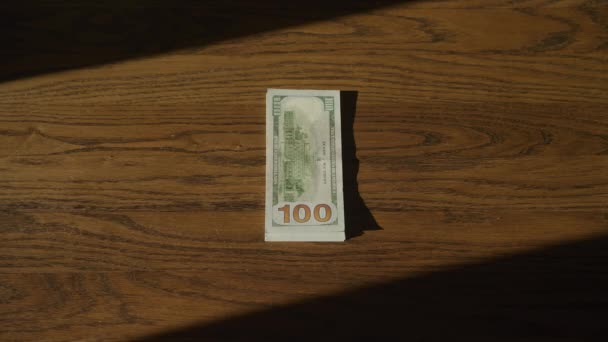 Cash Money Desk Vrouw Wapens Invoeren Frame — Stockvideo