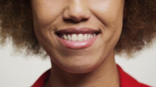 Dentifrice Sourire Gros Plan Sur Fond Blanc — Video