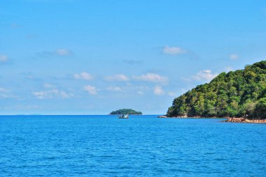Güney Vietnam 'ın Kien Giang eyaletindeki Ba Lua Takımadası' nın sakin kıyı manzarası. 