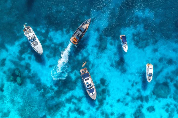 Vista Aérea Yates Lujo Barcos Mar Azul Día Soleado Verano — Foto de Stock