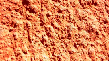 Duvara sürülen boyanın kaba dokusu. Soyut doku. Yatay resim.