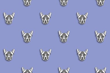 Bir köpek suretinde desen. Pastel mavi arka plan. Yatay resim.