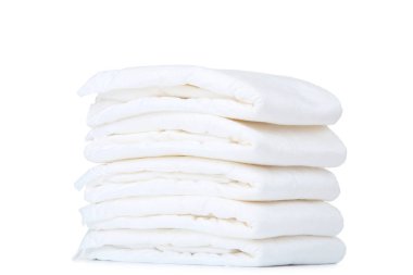 Bebek bezleri beyaz arka planda izole edilmiş