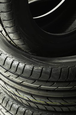 Yeni araba lastiklerinin arka planı