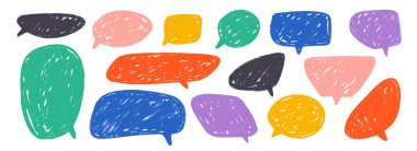 Renkli el çizimi konuşma balonu koleksiyonu. Çizilmiş diyalog kutusu seti. Çizgi roman karalamaları. Kırmızı, sarı, mavi balon mesaj kutusu. Parlak çizilmiş sohbet kutuları paketi. Vektör 