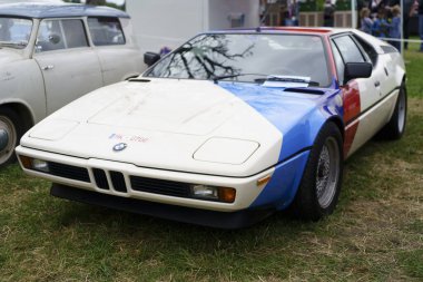 Iserlohn Gruermannscheide, NRW, Almanya. 13 Temmuz 2024. Eski rali BMW M1 E26