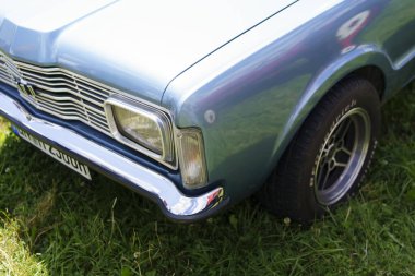 Iserlohn Gruermannscheide, NRW, Almanya. 13 Temmuz 2024. Klasik bir Chevrolet Impala Yazın klasik bir araba fuarında.