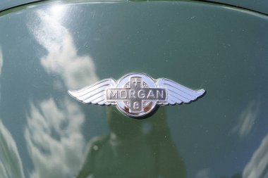 Iserlohn Gruermannscheide, NRW, Almanya. 13 Temmuz 2024. Klasik Morgan kaput amblemi 