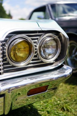 Iserlohn Gruermannscheide, NRW, Almanya. 13 Temmuz 2024. Klasik bir Chevrolet Impala Yazın klasik bir araba fuarında.