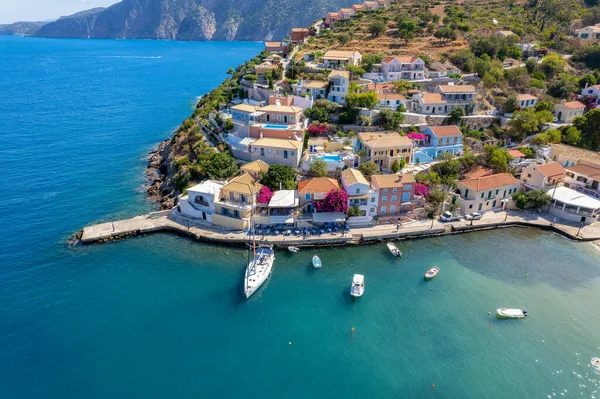 Vanuit Lucht Uitzicht Het Prachtige Assos Dorp Kefalonia Eiland Ionian — Stockfoto