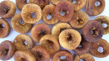 Hindistan 'dan gelen kuru incir ya da Anjeer meyvesi sağlıklı bir besindir.