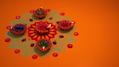 Diwali kutlaması sırasında renkli diya lambaları yandı. Diwali Festivali sırasında dekoratif renkli lambalar.