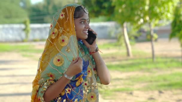 Portrét Krásné Indiánské Dívky Mladá Hinduistka Modelka Tradiční Indický Kostým — Stock video