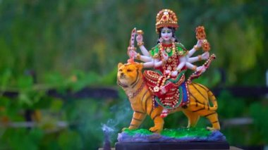 Durga Puja Subh Navratri 'deki Tanrıça Durga. Mutlu Navratri kutlamaları. Durga Puja, Bengali için dünya çapındaki en önemli Hindu festivali.