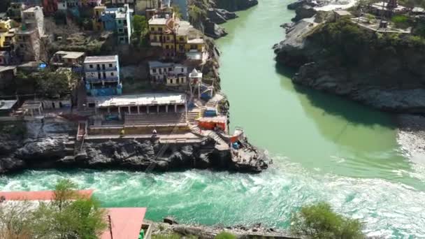 Confluence Des Rivières Alaknanda Bhagirthi Devprayag Deva Prayag Devprayag Est — Video
