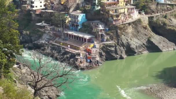 Συμβολή Των Ποταμών Alaknanda Και Bhagirthi Στο Devprayag Deva Prayag — Αρχείο Βίντεο