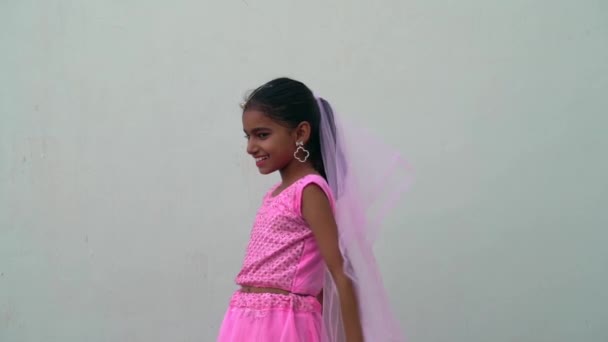 Menina Indiana Bonita Chaniya Choli Tradicional Para Navratri Navratri Festival — Vídeo de Stock