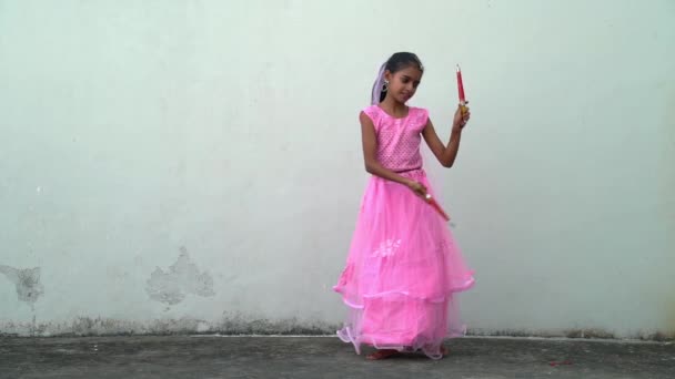 Piękna Indyjska Dziewczyna Tradycyjnym Choli Chaniya Dla Navratri Navratri Jest — Wideo stockowe