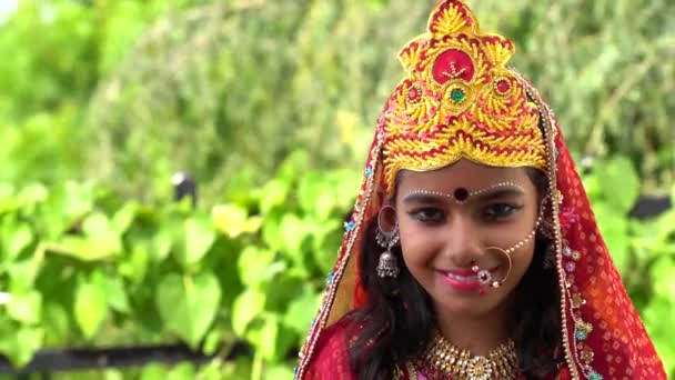 Durga Puja Look Fotoğraf Çekimi Etnik Görünümlü Bir Agomoni Festivaline — Stok video