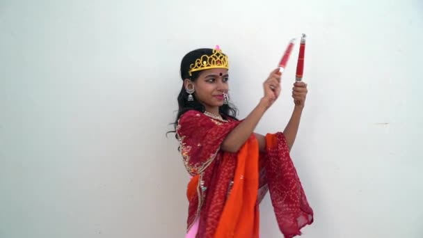 Прекрасна Індійська Дівчина Традиційних Чанья Чолі Навратрі Навратрі Індійський Фестиваль — стокове відео