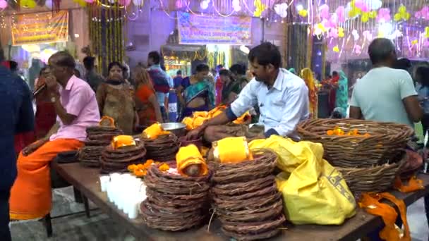 Indian Man Wearing Casual Cloths Selling Worshiping Items Turmeric Vermilion — Stock Video