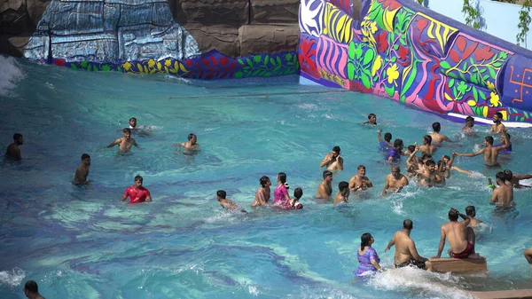 Curseurs Aquapark Avec Piscine Glissières Eau Plastique Coloré Avec Piscine — Photo