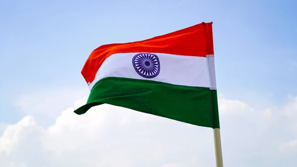 Flaga Indii Trójwymiarowy Renderowanie Flaga Indii Izolowane Tle Zachmurzonego Nieba — Zdjęcie stockowe