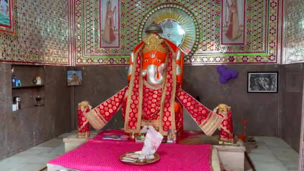 Hindugott Lord Ganesha Idol Einem Tempel Der Gott Der Weisheit — Stockvideo