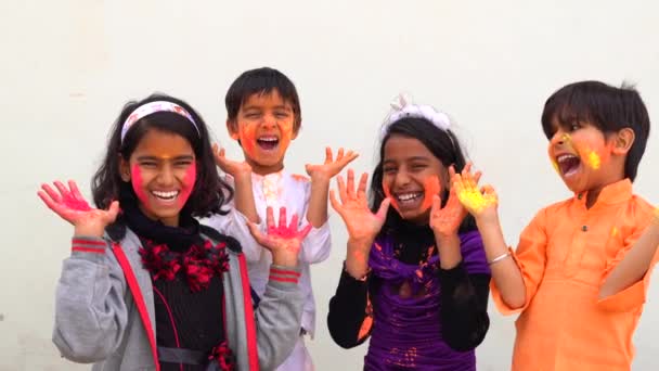 Indian Kids Celebrate Indian Holi Festival Colorful Paint Powder Faces — Stock Video