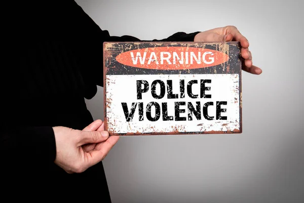 Violencia Policial Señal Advertencia Una Mano Mujer Sobre Fondo Blanco — Foto de Stock