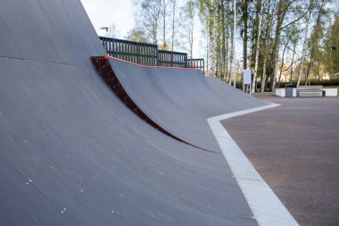 Kaykay parkı, parkta boş bir yer. Ekstrem sporlar.