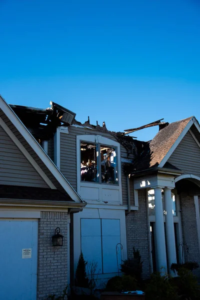 Gable Roof Triangular Portion Edges Intersecting Pitches Wall Destroyed Fire — Stockfoto