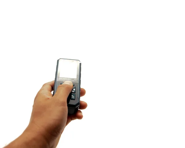 Azjatycka Ręka Trzymająca Cyfrowy Laser Podświetlanym Ekranem Lcd Pokazującym Dalmierz — Zdjęcie stockowe