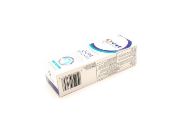 COPPELL, TX, US-SEPT 26, 23: Crest Pro-Health Gum Amerika 'daki bir numaralı diş macununu deoksifiye et beyaz arka planda izole edilmiş plak bakterisi sağlıklı diş etlerini nötralize et. Zararlı oksidanları önler