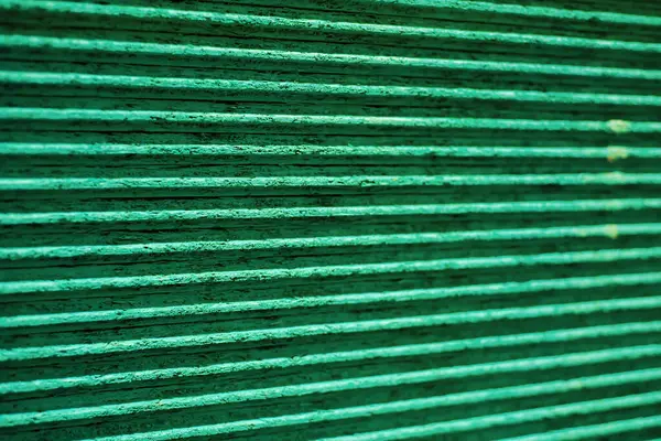 Oriented Strand Tahta OSB kontraplak döşeme alt döşeme üzerinde yakın çekim dili ve yiv profili çabucak bir araya getirmek için tasarlanmış Dallas 'taki nalbur deposu, malzeme parçacık tahtası yığını. ABD