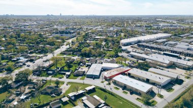 Houston 'ın orta kesimindeki Hempstead Demiryolu Sanayi Parkı' ndan ABD-290, 6. Otoyol, 10. Karayolu, lojistik, depolama ve dağıtım merkezine yakın bir yere. ABD