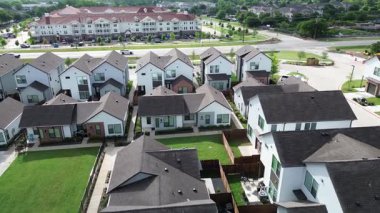 Texas Eyaleti Otoyolu 121, Sam Rayburn Geçidi, McKinney Tıp Bölgesi, Village Parkway, kiralık topluluk, yeni inşa edilmiş tek aile evi, Allen, TX