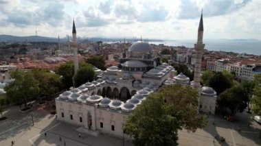 Ramazan ayı Süleyman Camii İHA Videosu, Süleyman Fatih, İstanbul Türkiye. Yüksek kalite 4k görüntü