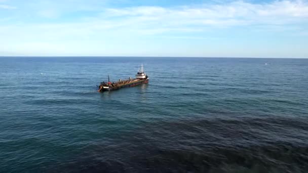 Thema Klimawandel Große Frachtschiffe Säubern Den Meeresboden Mit Speziellen Geräten — Stockvideo