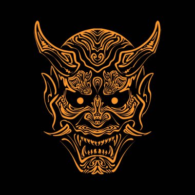 Altın rengi Japon maskeli sanat eseri.