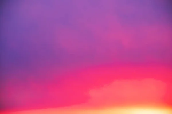 迷人的地平线质感 涂上粉红的色调 营造出梦幻般宁静的氛围 — 图库照片