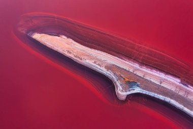 Parçalanmış Zarafet: Kırık Cam Dokuya Yakın Çekim