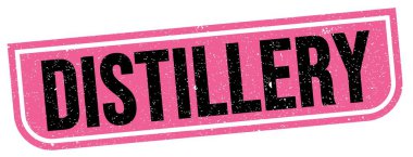 Pembe-siyah grungy işareti üzerine yazılmış DİSTILLERY metin.