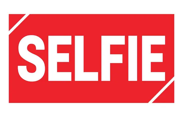 用红色矩形邮票标志书写的Selfie文字 — 图库照片